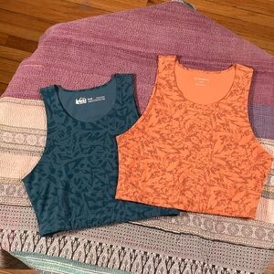 REI Co-op Active Pursuits Crop Bra Tank Top Sz S Lot of 2 Hiking Trails Outdoors